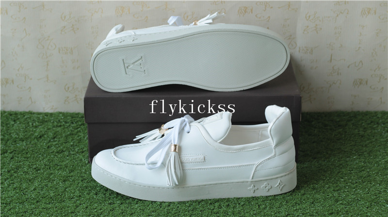 LVS White Sneaker Low Top